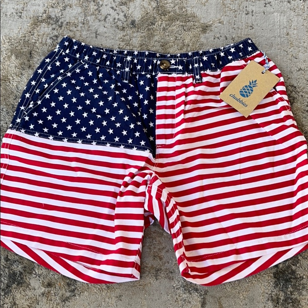 Men’s 7” Chubbies size Medium never worn